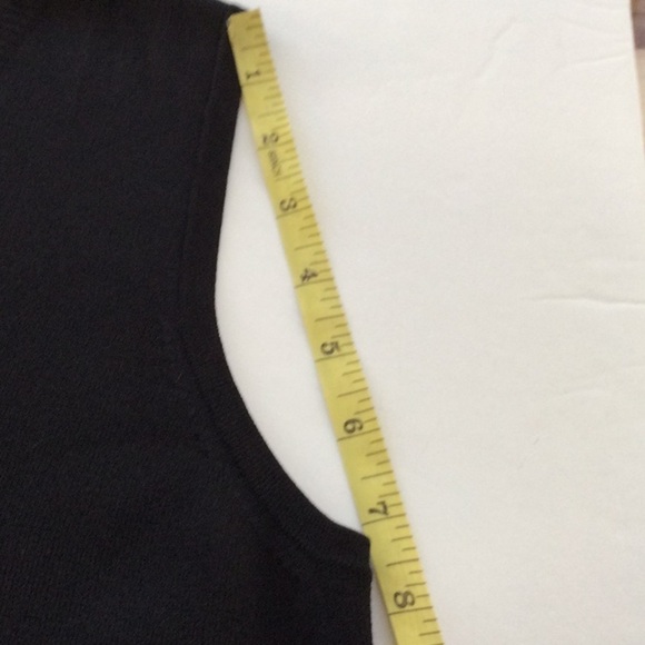 Joseph A  Woman’s Black Sleeveless Top size M beads on bottom trim.      #275 - Picture 10 of 11